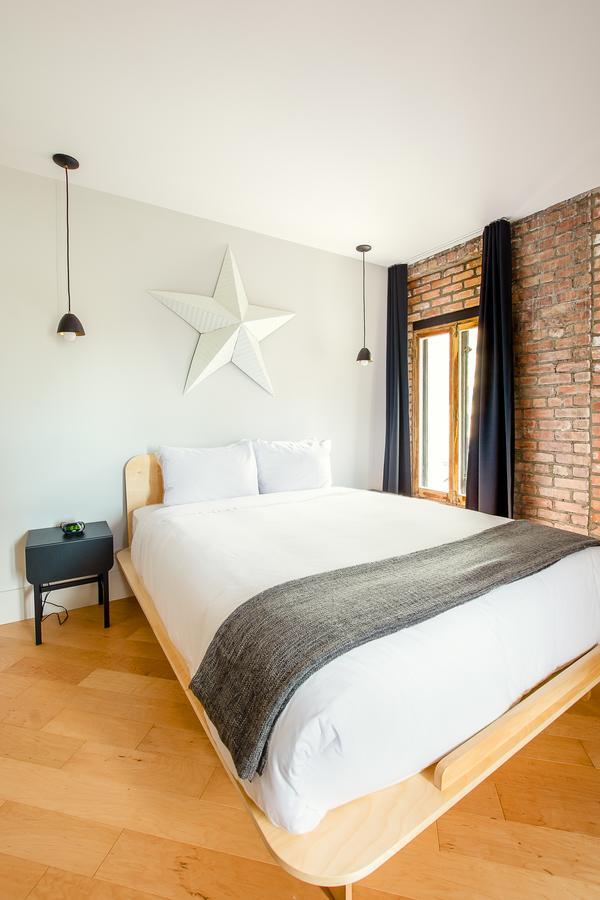 Les Lofts St-Pierre - Par Les Lofts Vieux-Quebec Apartment Bagian luar foto